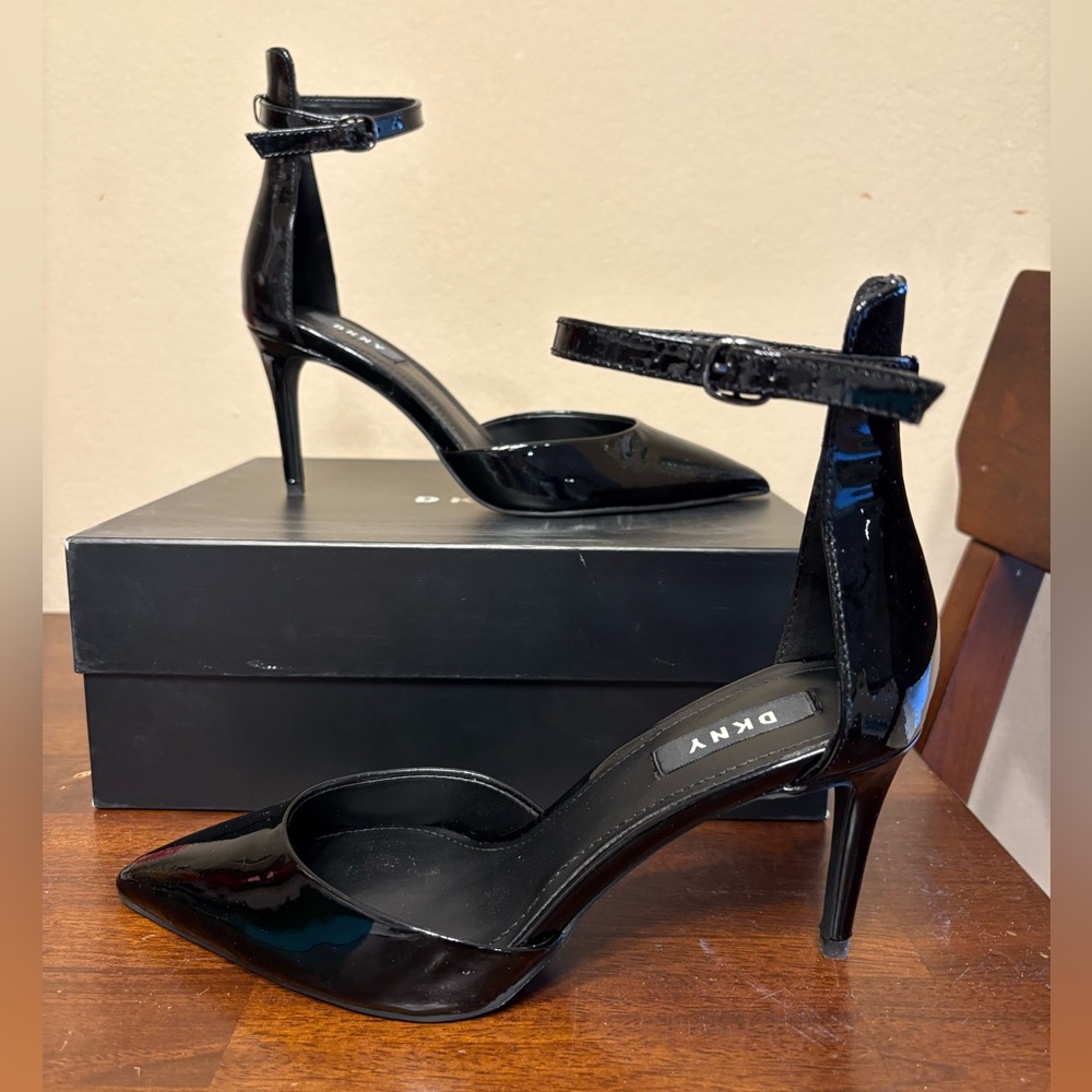 Black Anklle strap pumps